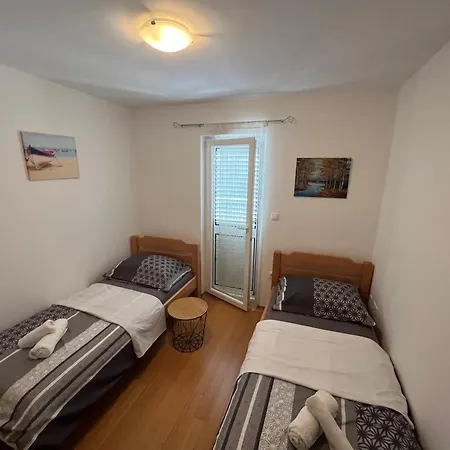 Apartment Donna Sandra Vrh (Krk)