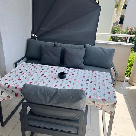 Donna Sandra Апартаменты Vrh (Krk)